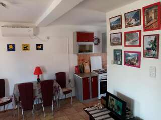Гостевой дом GUEST HOUSE ZLATA Сутоморе Апартаменты с 2 спальнями-36