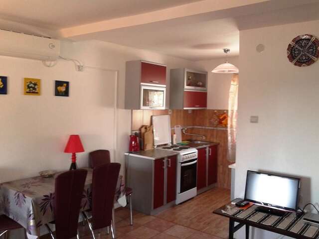 Гостевой дом GUEST HOUSE ZLATA Сутоморе-13